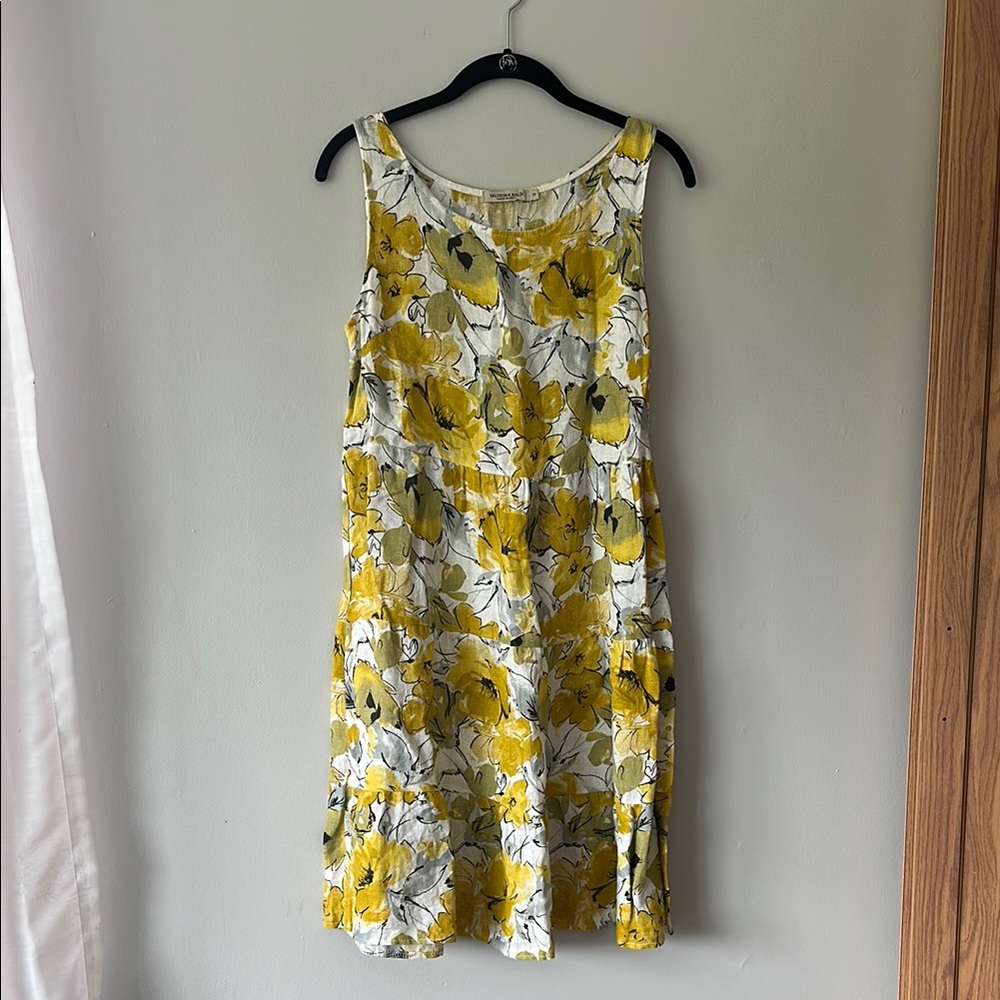 Yellow and White Sleeveless Scoop Neck Sundress